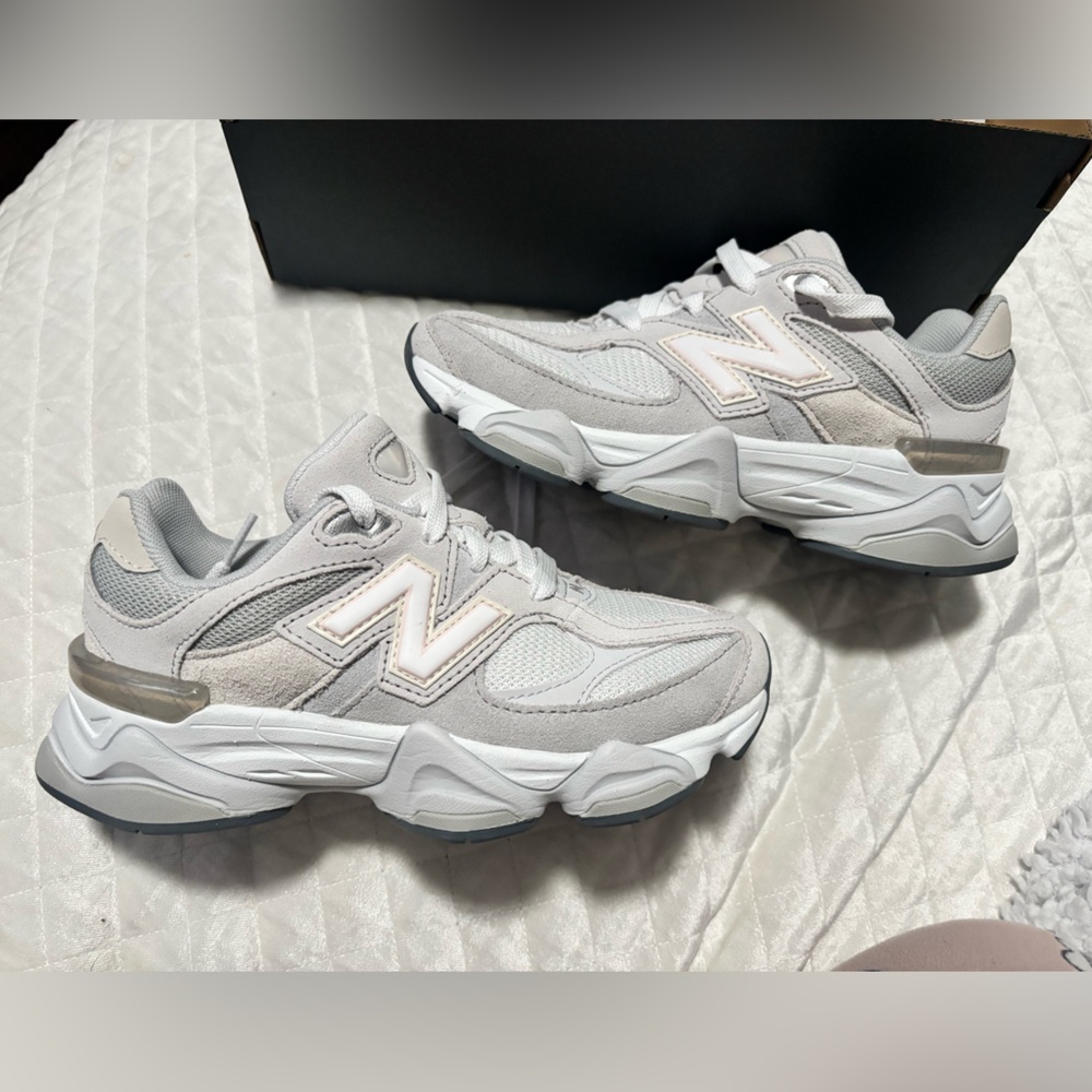 New balance 9060